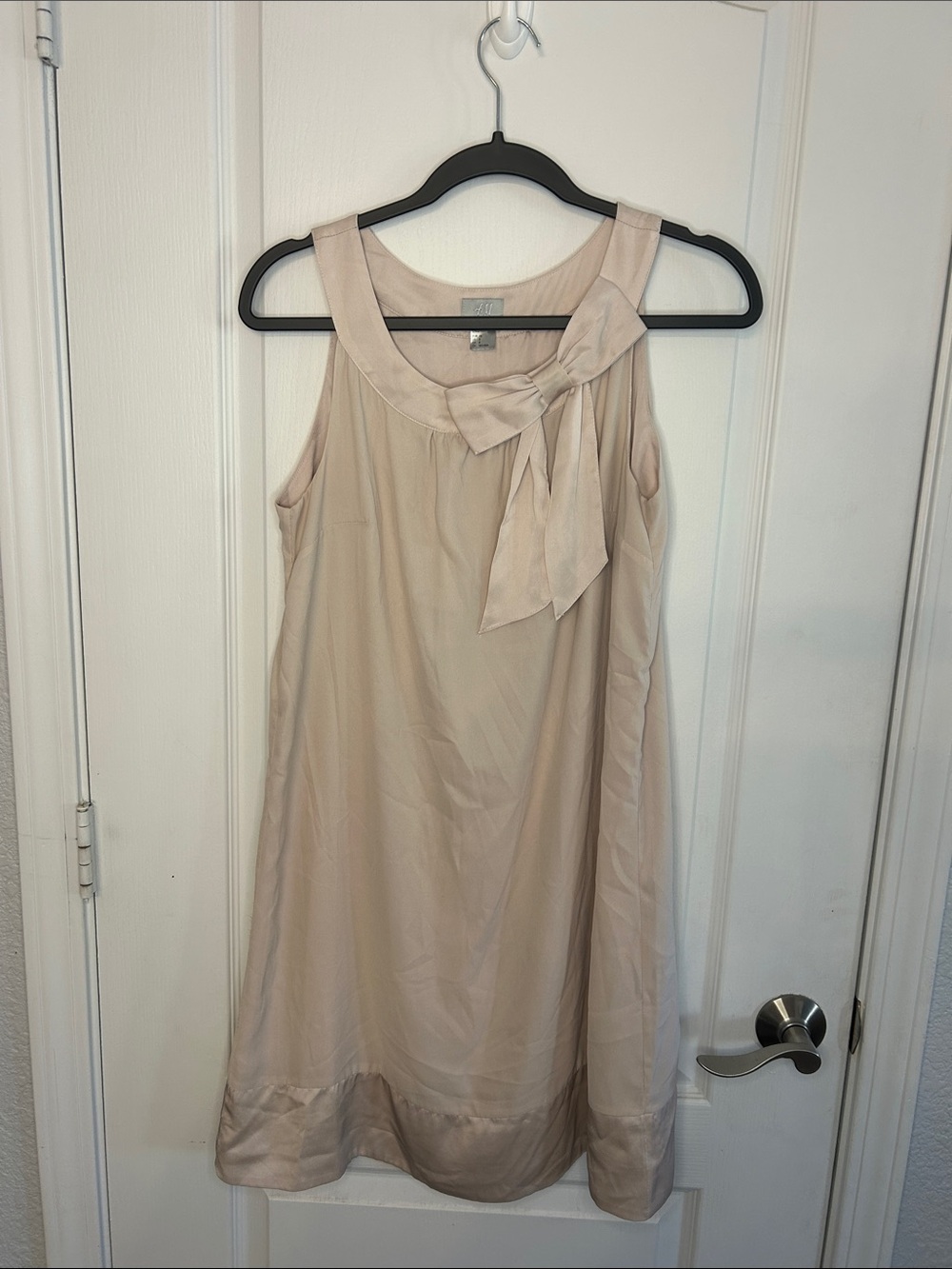 H&M Sleeveless Bow-Accent Mini Dress in Beige